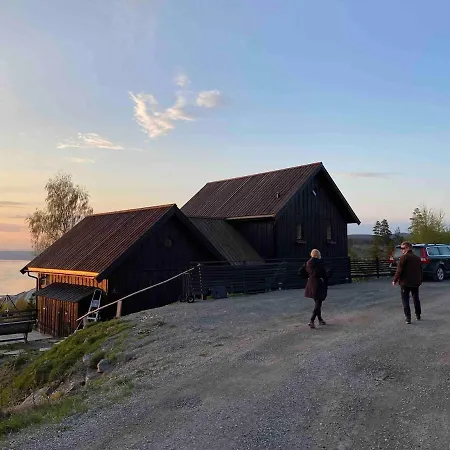 Fjara Sleeps 34 Villa *