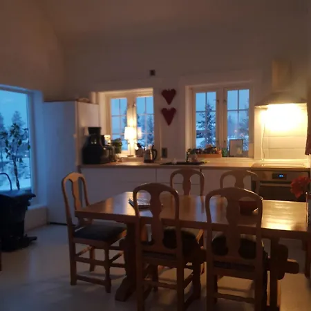 Fjara Sleeps 34 Stange