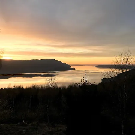 Villa Fjara Sleeps 34 *