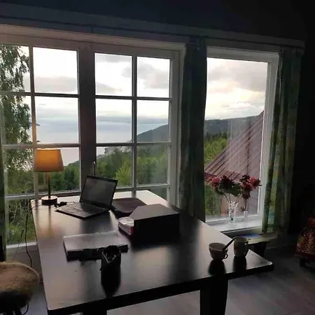 Fjara Sleeps 34
