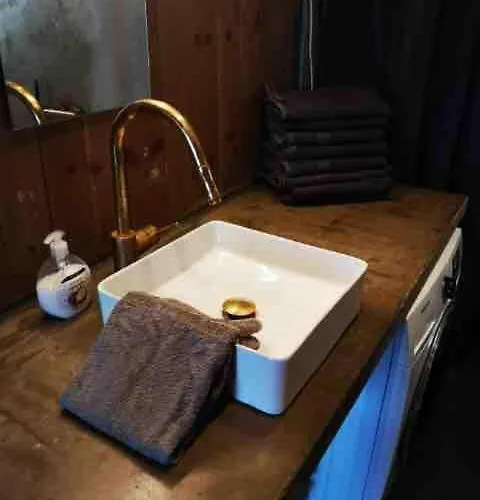 Fjara Sleeps 34 Stange