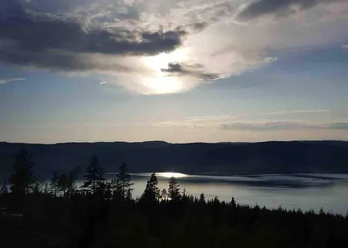 Fjara Sleeps 34 Willa Stange