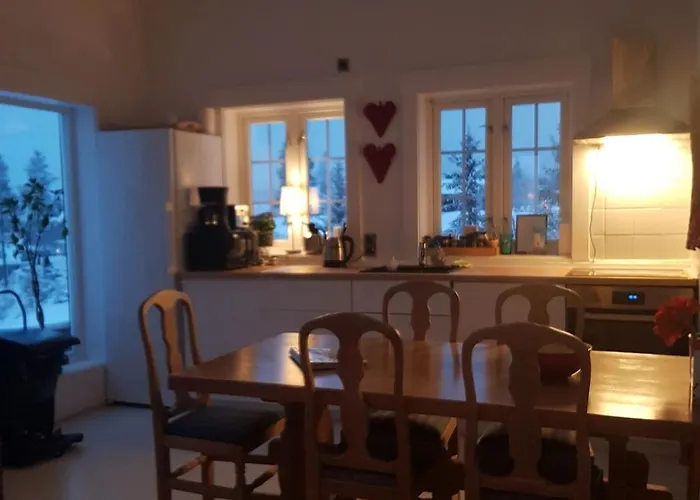 Fjara Sleeps 34 Stange