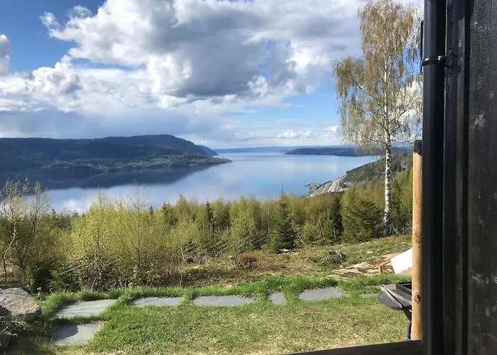 Fjara Sleeps 34 * Stange