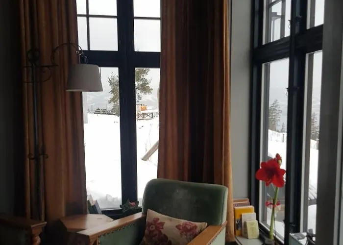 Willa Fjara Sleeps 34 Stange