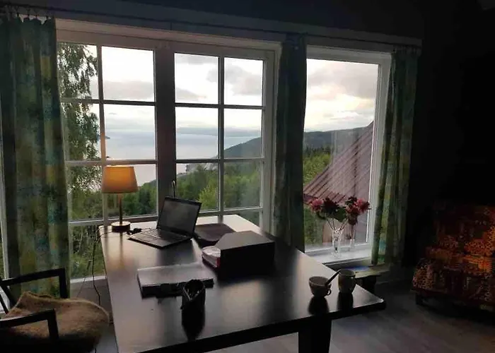 Fjara Sleeps 34